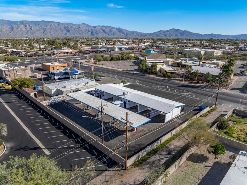 More Photos Of 160 S Sarnoff Dr, Tucson Carwash For Sale