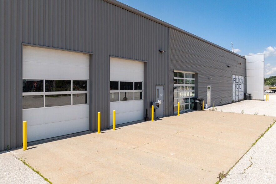 More Photos Of 1202 S Business 54, Fulton Auto Dealership For Sale
