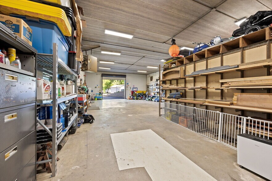 More Photos Of 12820 Main St, Lemont Showroom For Sale