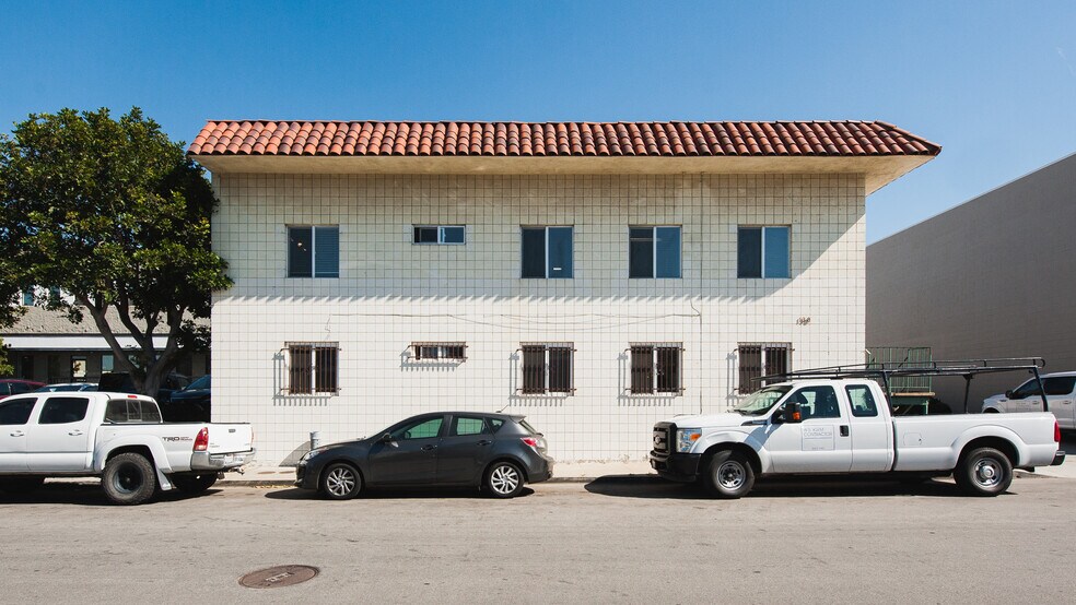More Photos Of 138 Arena St, El Segundo Warehouse For Lease