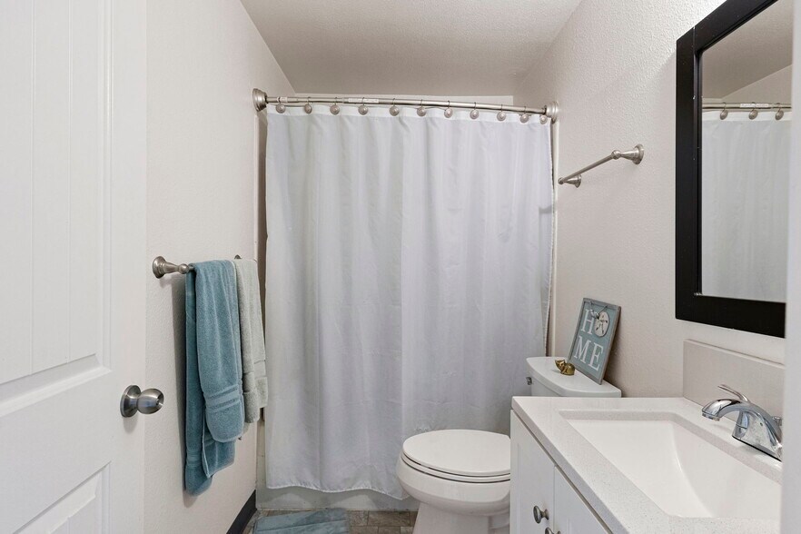 More Photos Of 805-875 Gerth Ave NW, Salem Apartments For Sale
