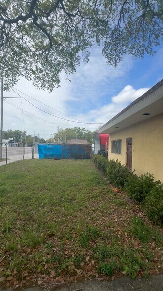 More Photos Of 1506 E Dr Martin Luther King Jr Blvd, Tampa Service For Sale