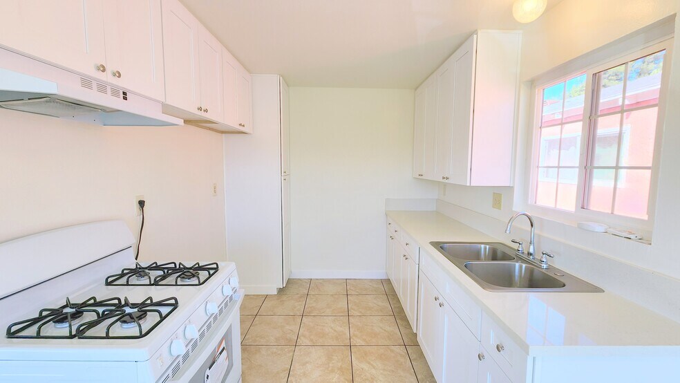 More Photos Of 2325 Angela St, Pomona Apartments For Sale