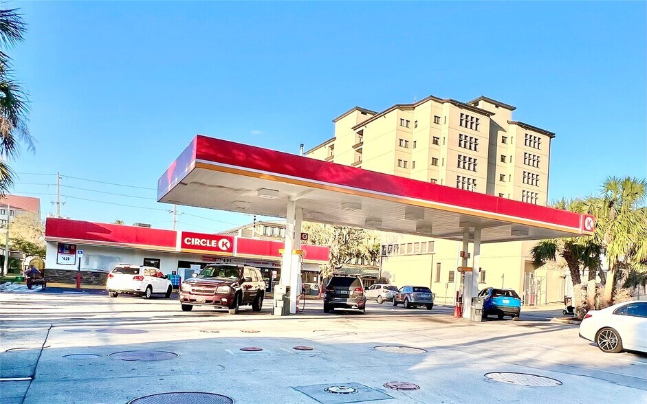 More Photos Of 310 W Main St, Bartow Convenience Store For Sale