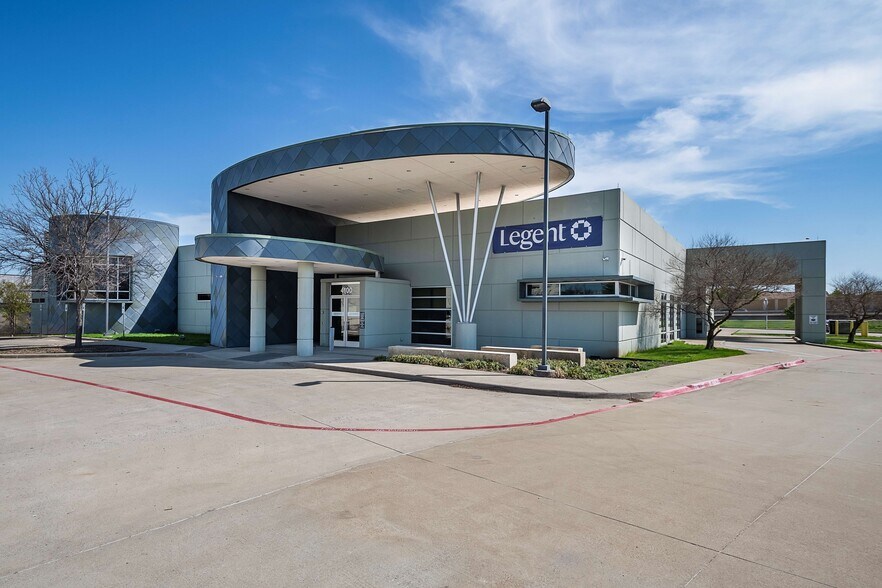 Primary Photo Of 4100 Mapleshade Ln, Plano Hospital For Lease