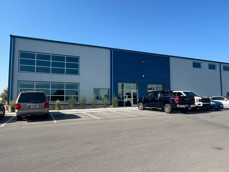 More Photos Of 6556 S Airport Rd, West Jordan Industrial For Lease