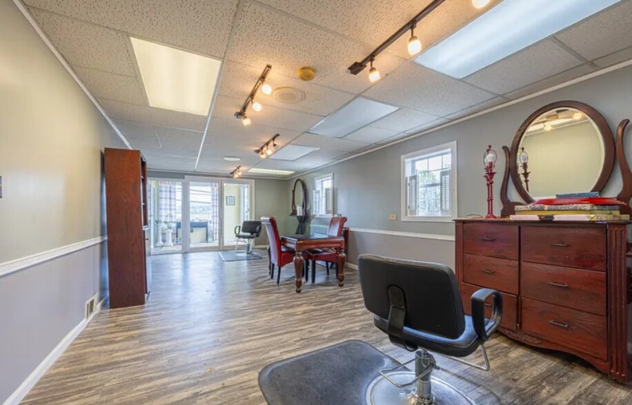 More Photos Of 161 Pittsburgh St, Uniontown Freestanding For Sale