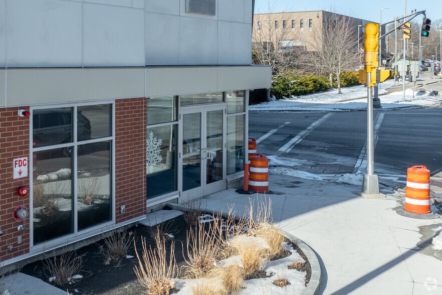 More Photos Of 127 Centre St, Brockton Apartments For Lease