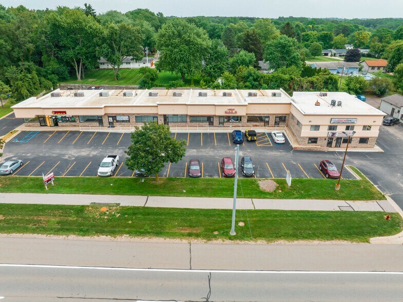 More Photos Of 2611-2661 Lapeer Rd, Lake Orion Unknown For Lease