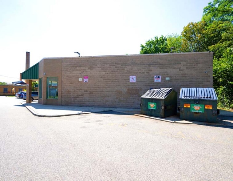 More Photos Of 85 Outwater Ln, Garfield General Retail For Sale