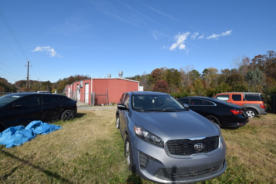 More Photos Of 10310 Rozzelles Ferry Rd, Charlotte Specialty For Sale