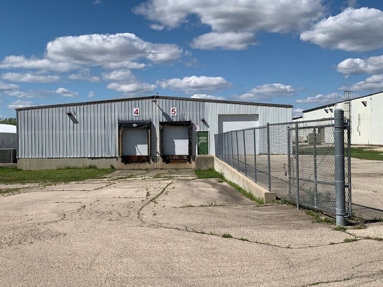 More Photos Of 1150 McConnell Rd, Woodstock Warehouse For Lease