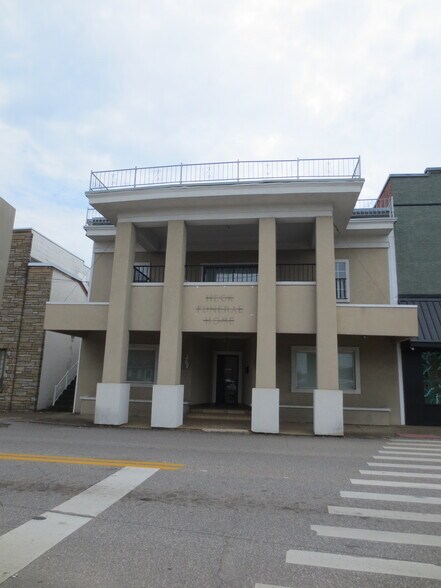 More Photos Of 1007 Smith St, Milton General Retail For Sale