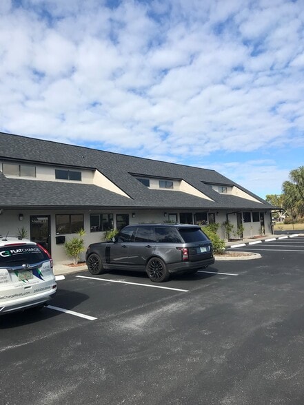 More Photos Of 5235 Ramsey Way, Fort Myers Office For Lease