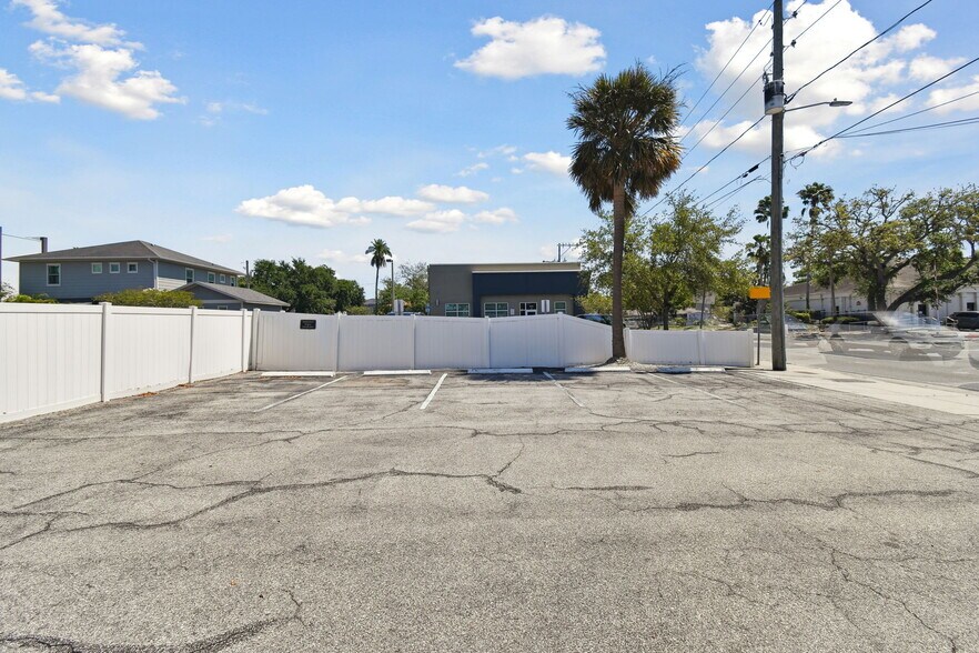 More Photos Of 3019 W Azeele St, Tampa Loft Creative Space For Sale