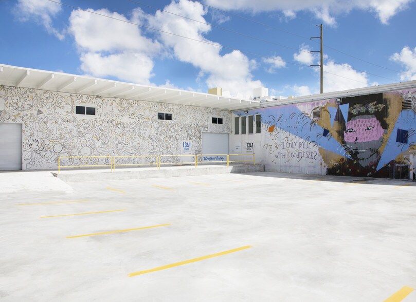More Photos Of 1341 NW 22nd St, Miami Warehouse For Lease