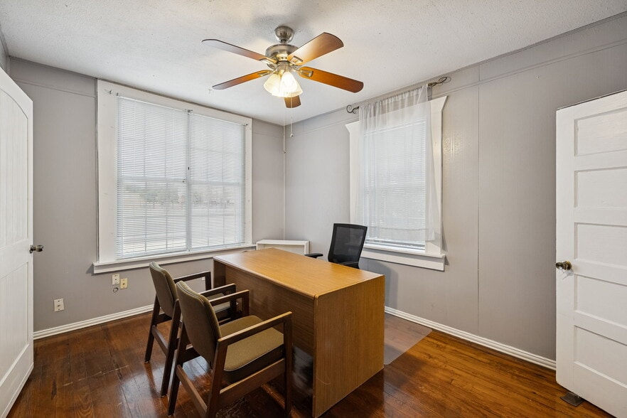 More Photos Of 937 Culebra Rd, San Antonio Office Residential For Sale