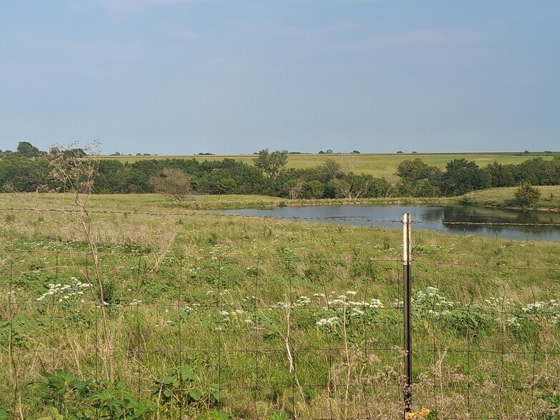 More Photos Of 6841 E US Highway 56, Overbrook Land For Sale