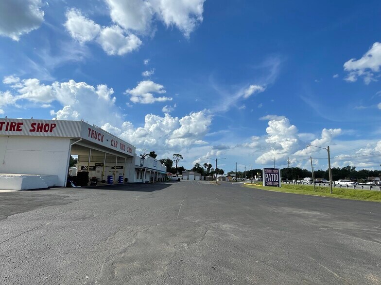 More Photos Of 2520 US Hwy 441, Fruitland Park General Retail For Sale