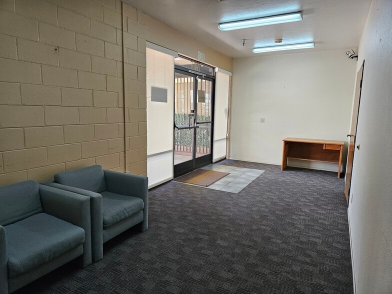 More Photos Of 2501 McHenry Ave, Modesto Freestanding For Sale