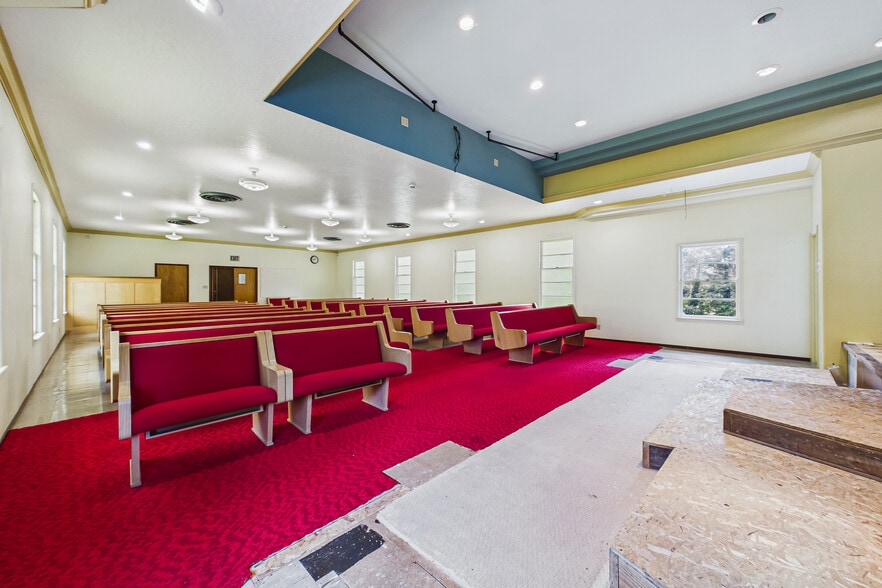 More Photos Of 555 Bayside Rd, Arcata Religious Facility For Sale