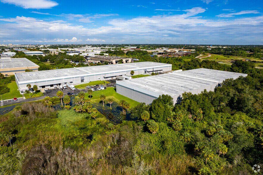 More Photos Of 5300 E Adamo Dr, Tampa Distribution For Lease
