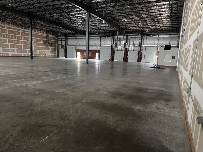 More Photos Of 20 Tyler Way, Newark Warehouse For Lease