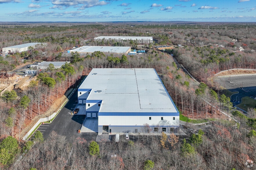 More Photos Of 53 Ramsey Rd, Shirley Warehouse For Lease