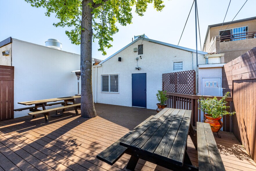 More Photos Of 8501 El Camino Real, Atascadero Restaurant For Sale