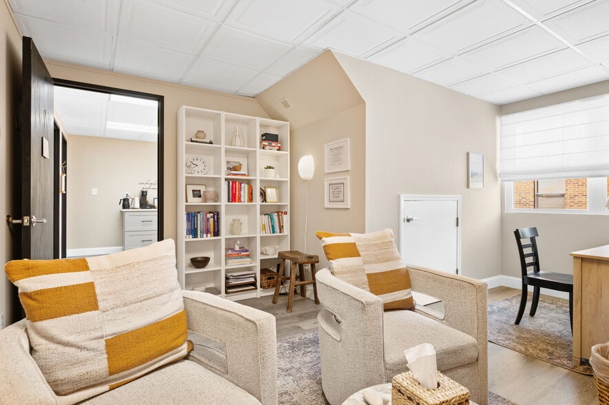 More Photos Of 107 Fountain Brook Cir, Cary Office For Sale