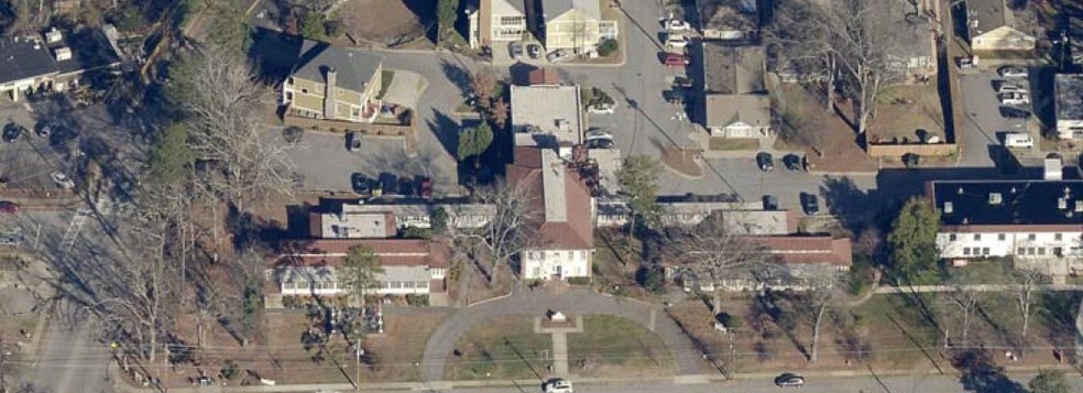 More Photos Of 321 W Hill St, Decatur Office For Lease