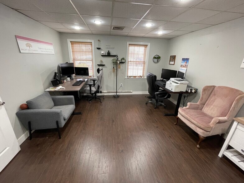 More Photos Of 3231-3233 Superior Ln, Bowie Medical For Lease