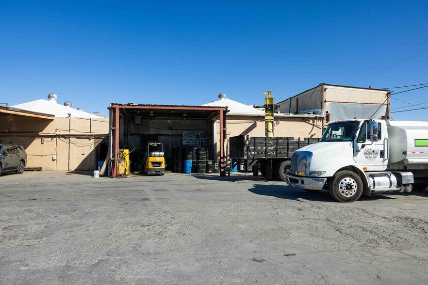 More Photos Of 1825-1841 E Jefferson St, Phoenix Warehouse For Sale