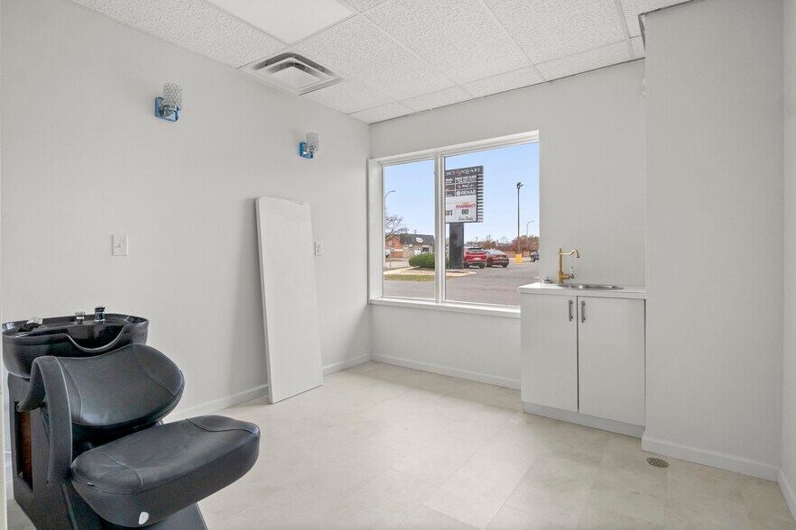 More Photos Of 27621 Warren Rd, Garden City Freestanding For Lease