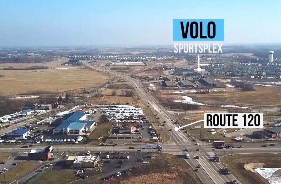 More Photos Of 26705 W Commerce Dr, Volo Health Club For Lease