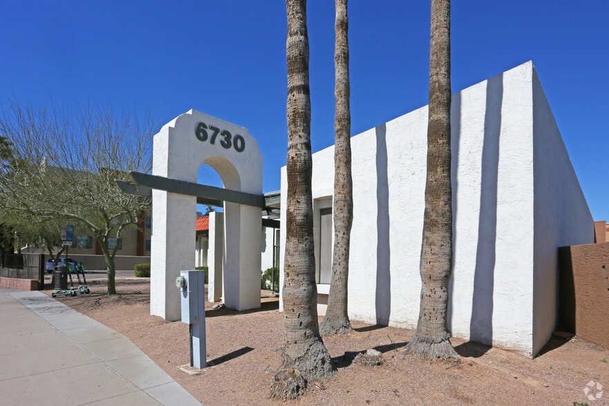 More Photos Of 6730 E McDowell Rd, Scottsdale Office For Sale