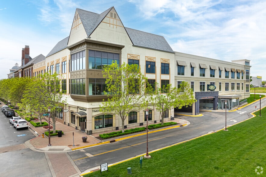More Photos Of 11551 Ash St, Leawood Unknown For Lease