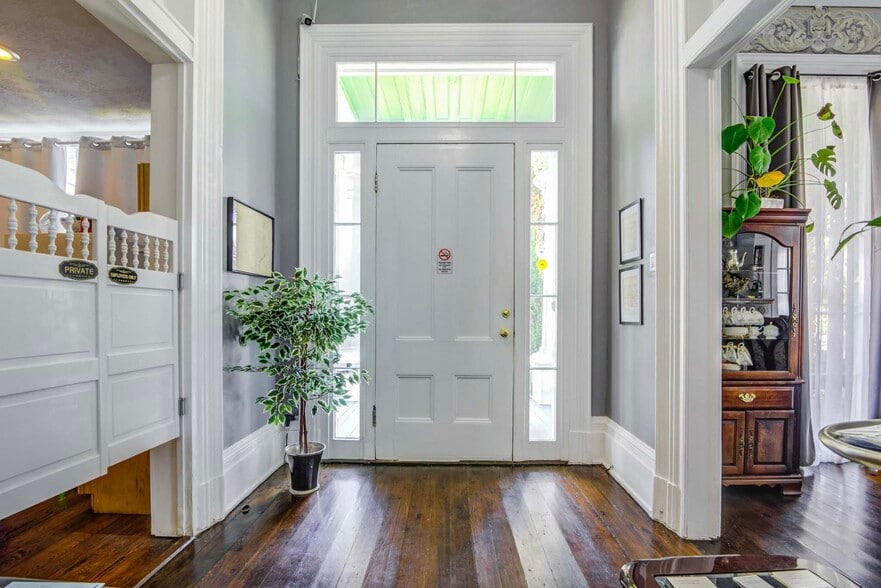 More Photos Of 1502 Market St, Galveston Hospitality For Sale