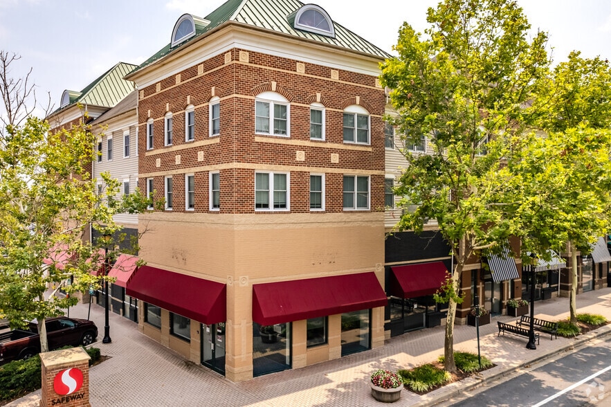 More Photos Of 402 King Farm Blvd, Rockville Unknown For Lease