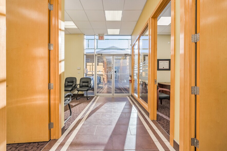 More Photos Of 4655 54th Ave NE, Calgary Warehouse For Sale