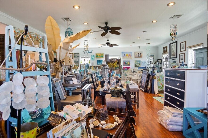 More Photos Of 2570 Hwy 87, Crystal Beach Freestanding For Sale