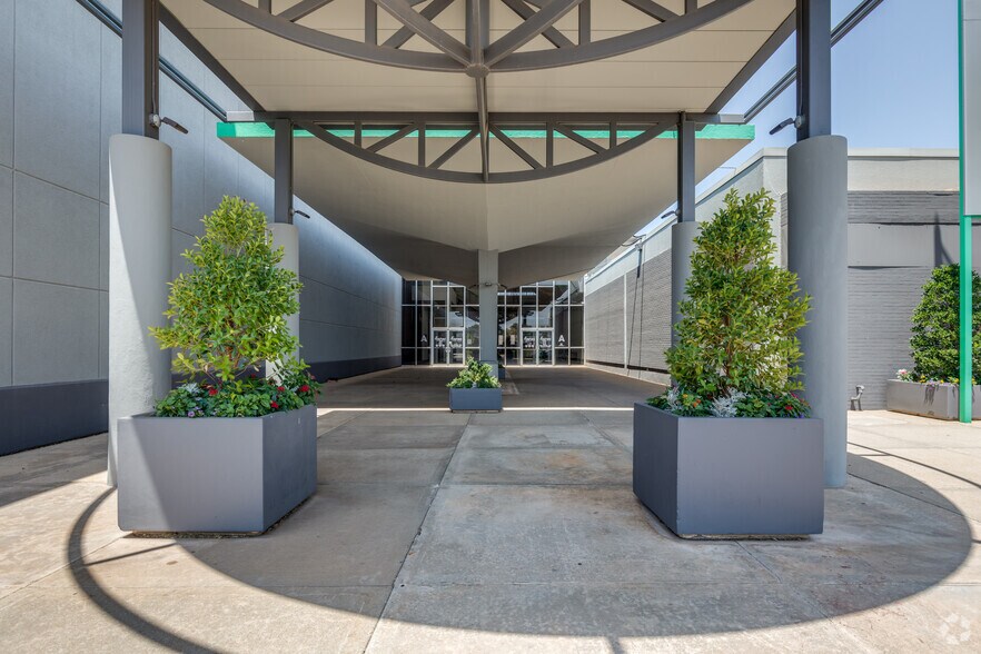 Primary Photo Of 2401 NW 23rd St, Oklahoma City Office For Lease