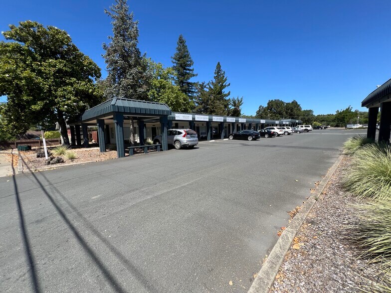 More Photos Of 3633 Montgomery Dr, Santa Rosa Medical For Lease