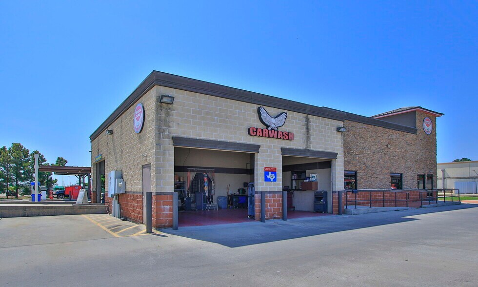 More Photos Of 2858 Treaschwig Rd, Houston Carwash For Sale
