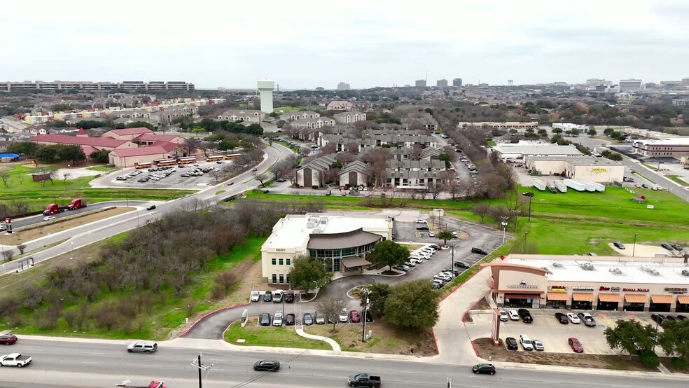 Primary Photo Of 9910 Huebner Rd, San Antonio Medical For Lease