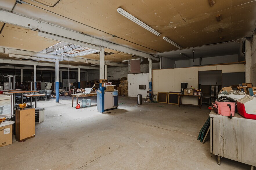 More Photos Of 470 N Seneca St, Wichita Warehouse For Sale