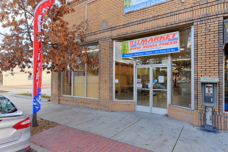 More Photos Of 850 W Main St, Merced Restaurant For Lease