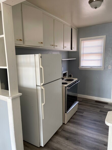 More Photos Of 6442 n bayley, Wichita Apartments For Sale