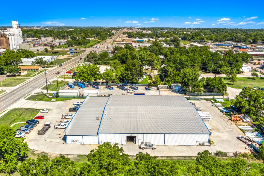 Primary Photo Of 813 S Perkins Rd, Stillwater Warehouse For Lease