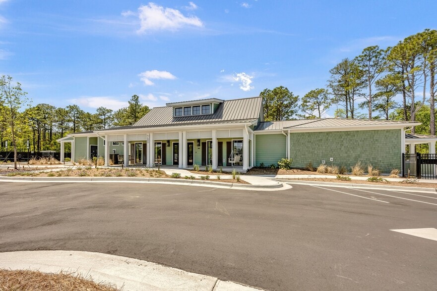 More Photos Of 162 Dugger Ln, Wilmington Apartments For Sale